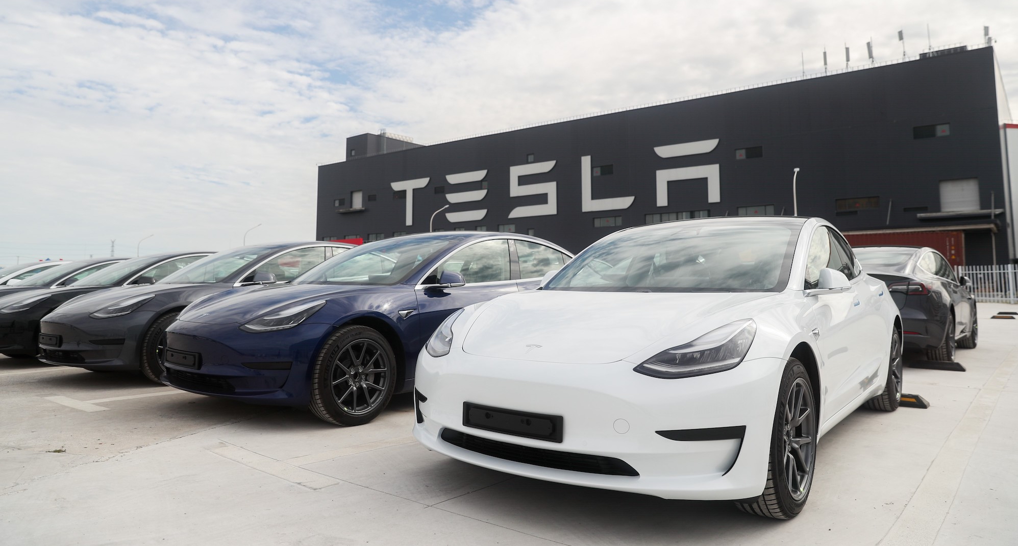 CUSTOM TESLA NUMBER PLATES img